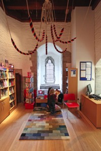 Peterschurch_zdroj_Communiondesign.com_2 src=