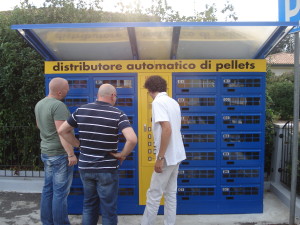 Samoobslužný automat na pelety v Itálii